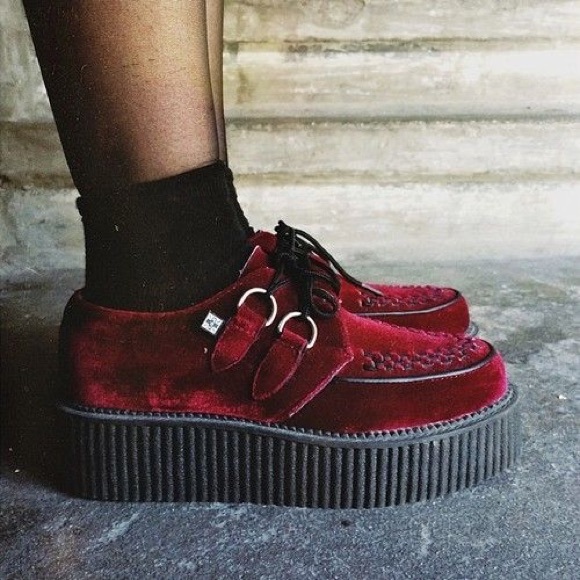 tuk velvet creepers